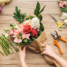 FLORIST SURPRISE BOUQUET